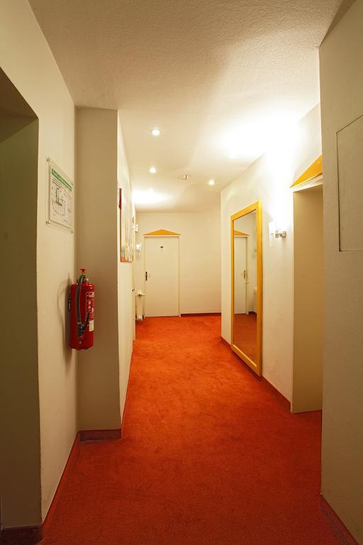 Warsteinerhof By Centro Comfort 3* Köln